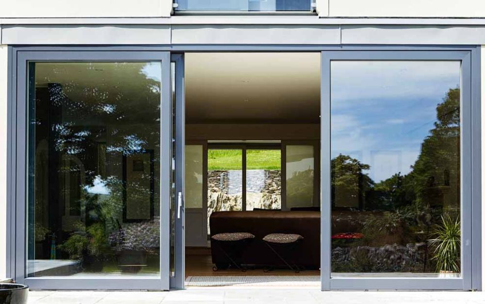 Choosing the Right Sliding Doors in Dubai