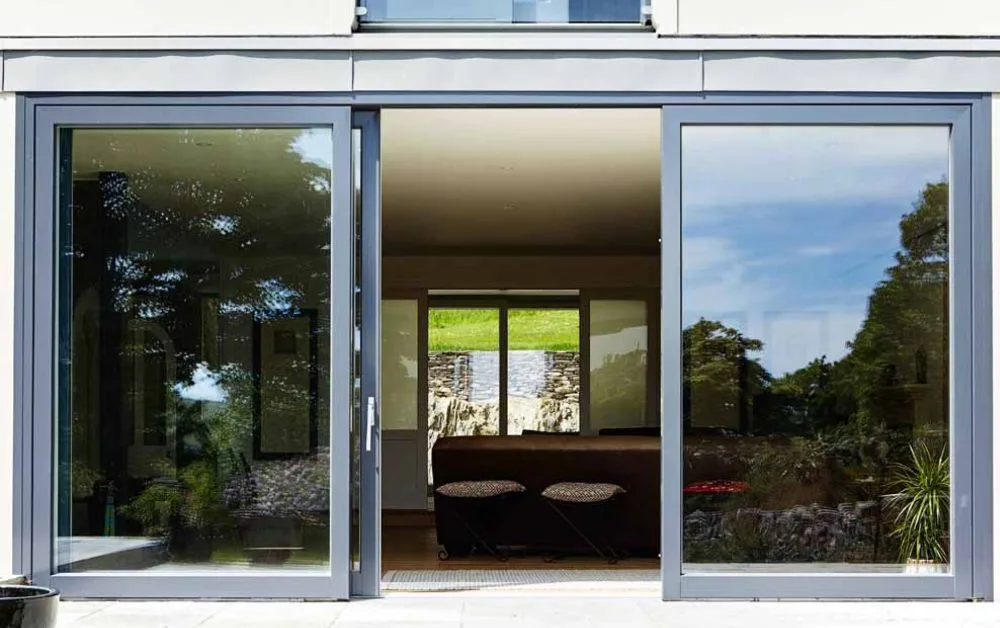 Choosing the Right Sliding Doors in Dubai
