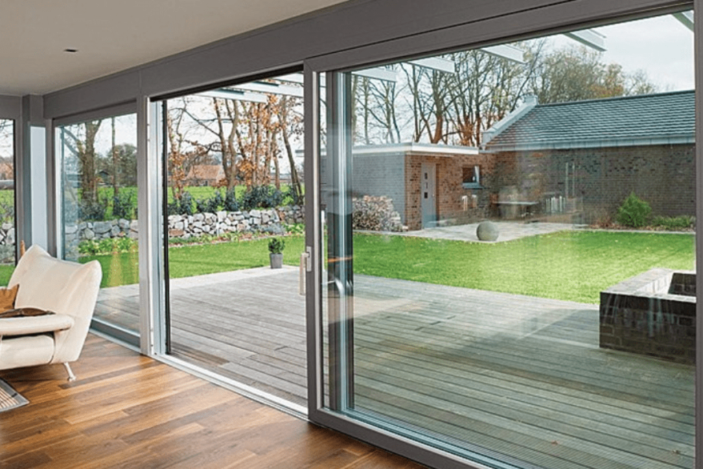 Sliding door