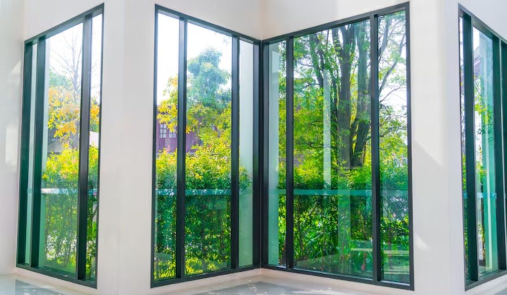 How Do Frameless Folding Doors Improve Your Home's Aesthetics?