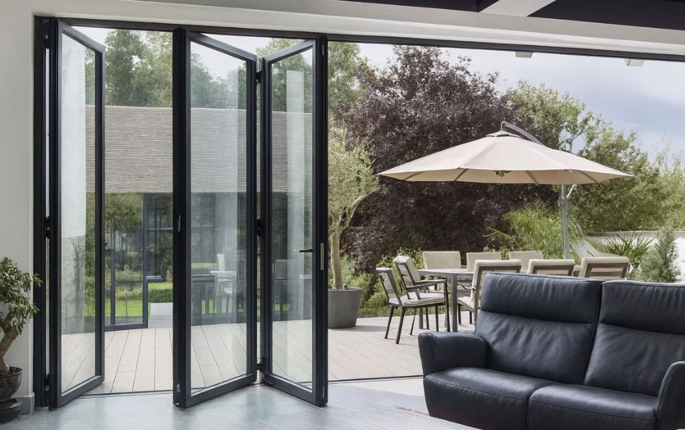 Choosing Folding Doors for Elegant and Efficient Spaces